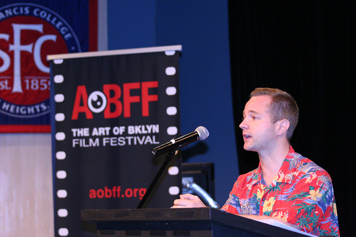 Festival Director Eric Trenkamp announcing the award winners.