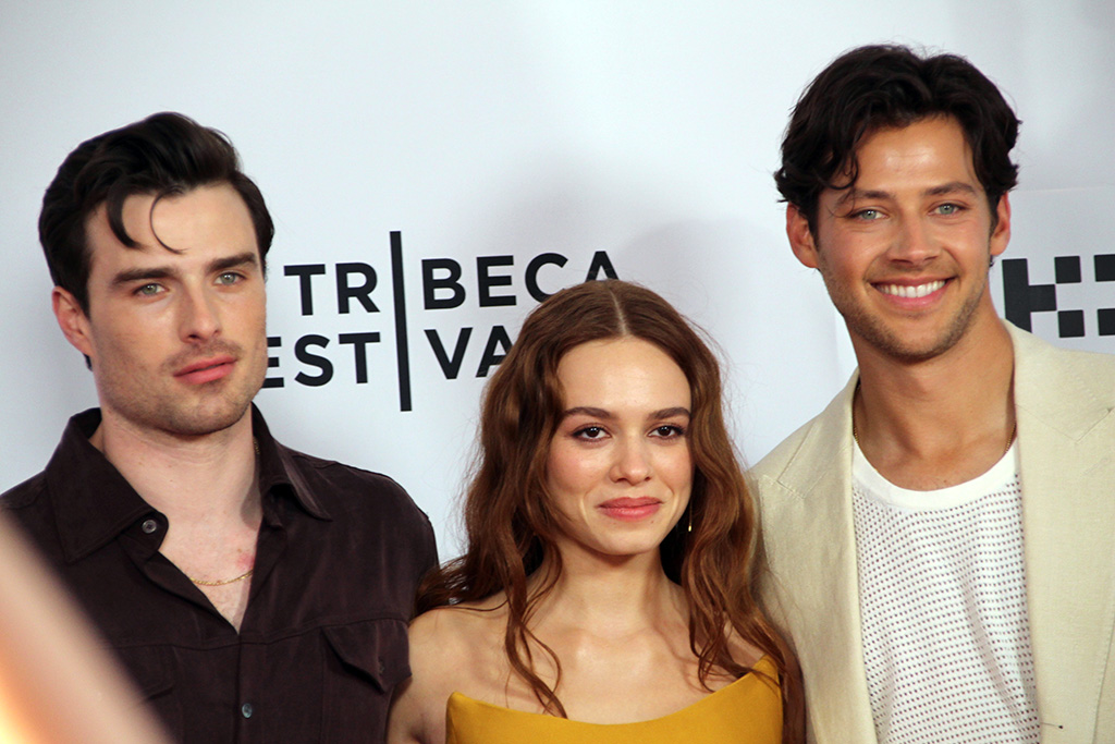 Michael Bradway (Actor), Sadie Soverall (Actor), Matt Cornett (Actor)