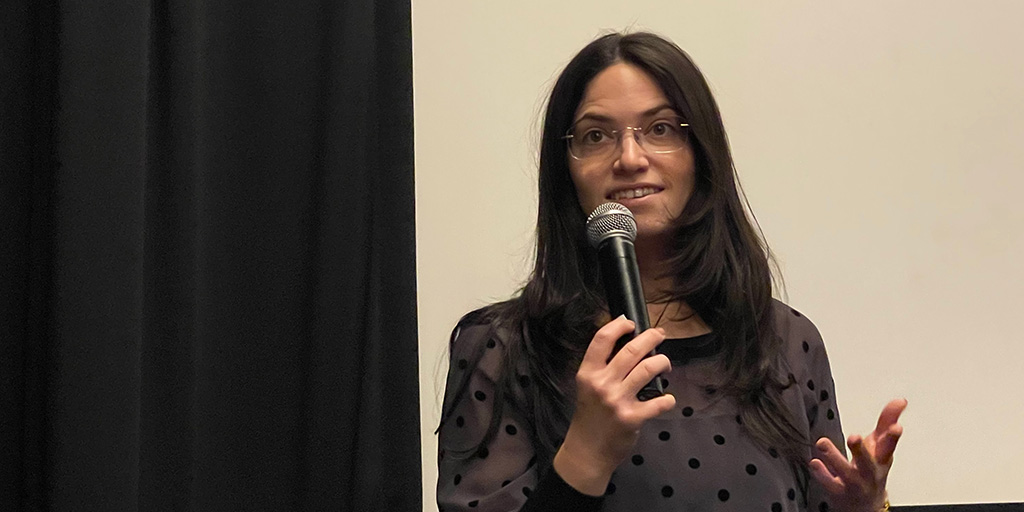 Director Lisa Hurwitz talking after a screening of The Automat - New Plaza Cinema - November 19, 2022